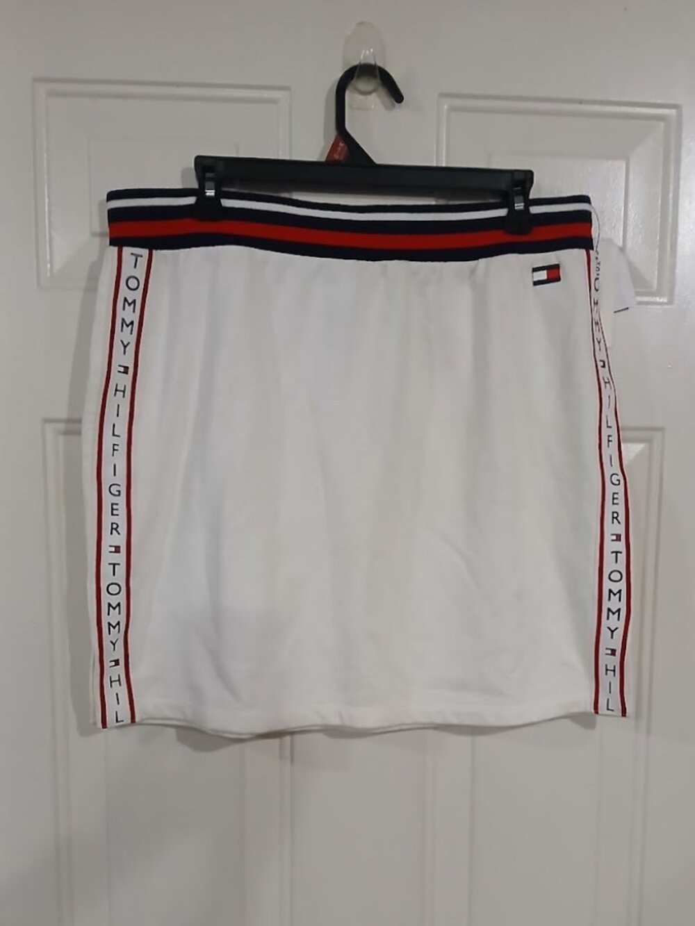 Tommy Hilfiger WOMEN`S White Logo Sport Skirt Sz. Large